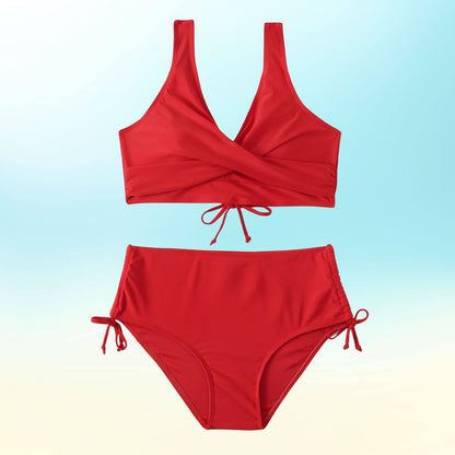 Elin – Sportig Sommarbikini med Dragsko