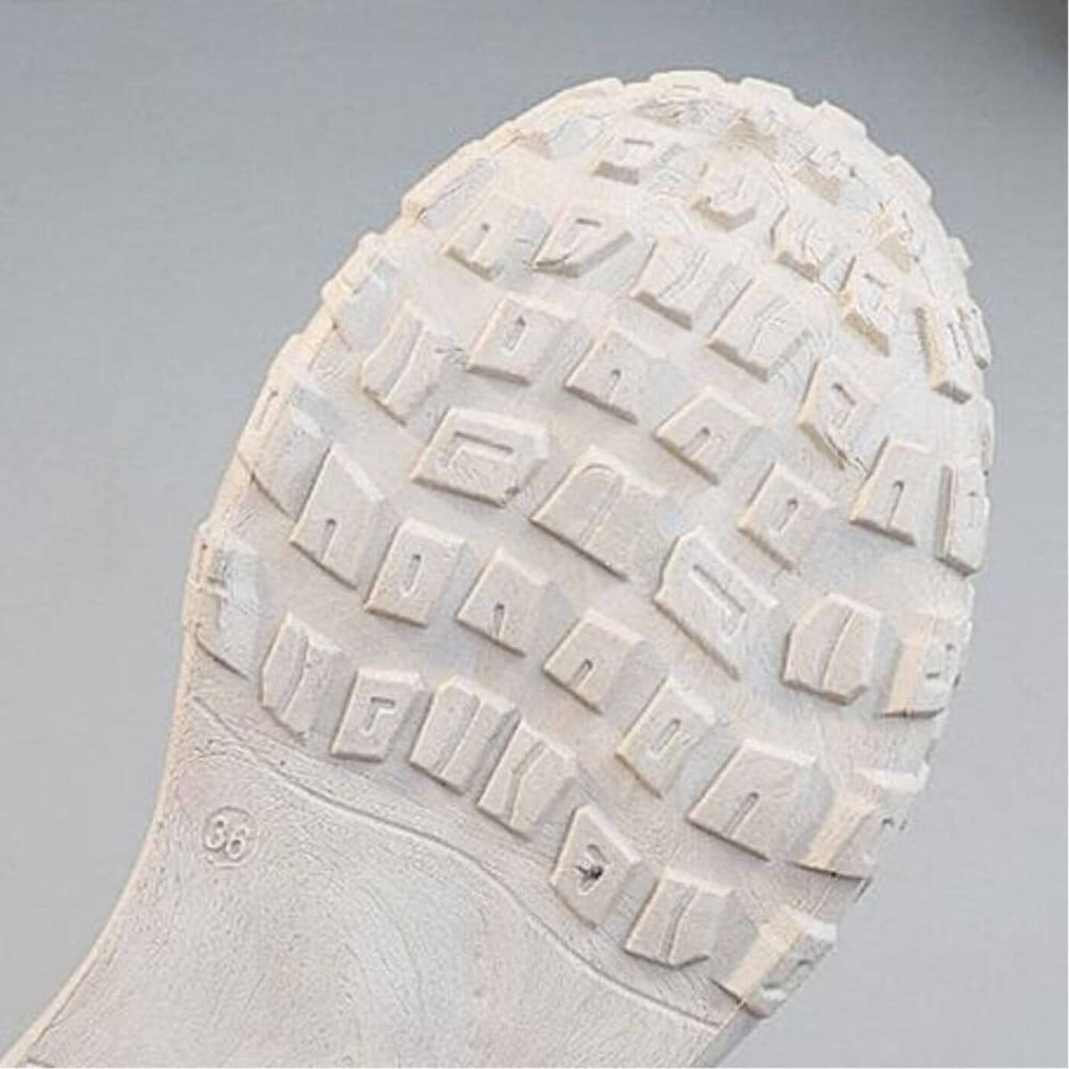 Mivora™ – Bekväma Sneakers med Hög Sula