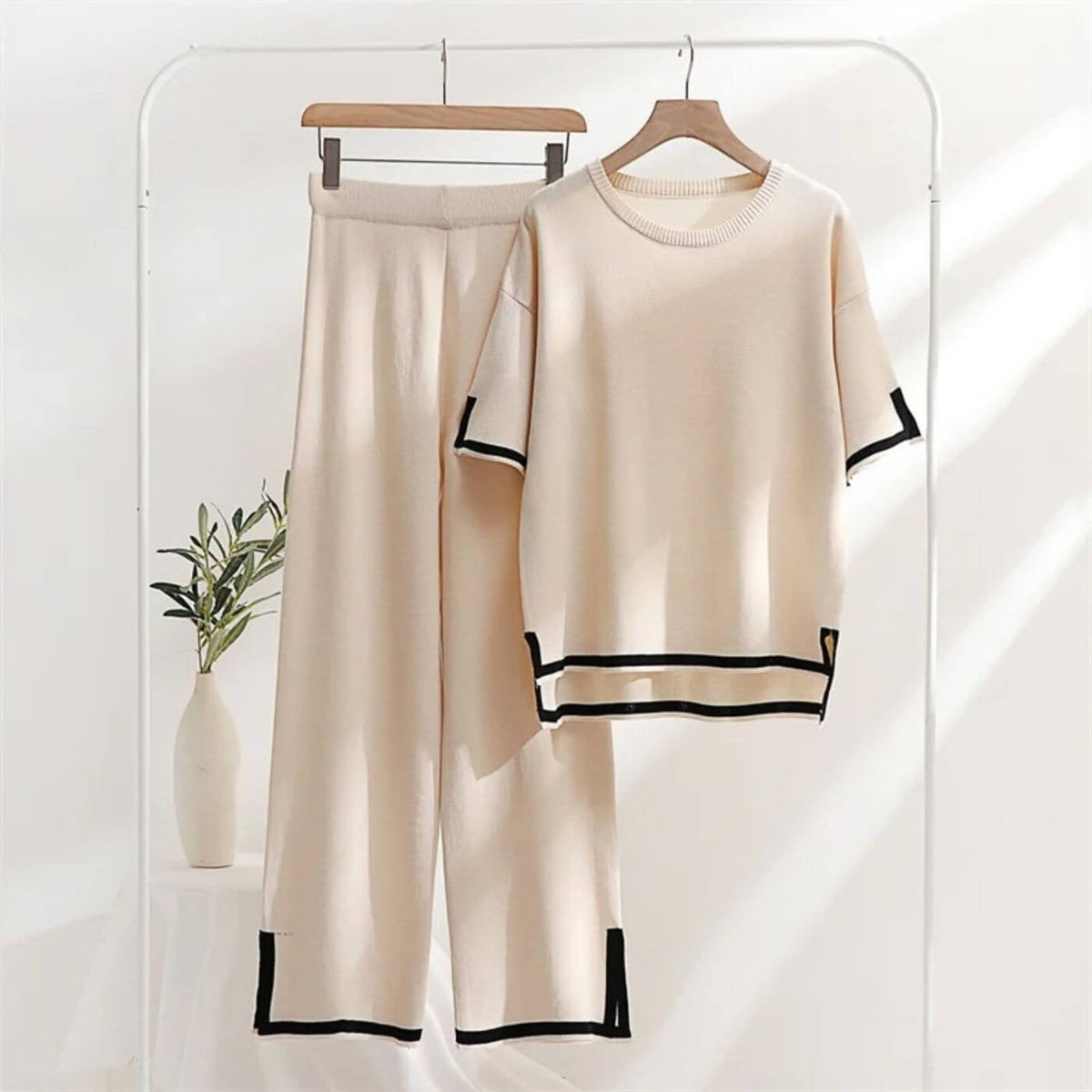 Tyra - Elegant 2-Delat Capri-Set